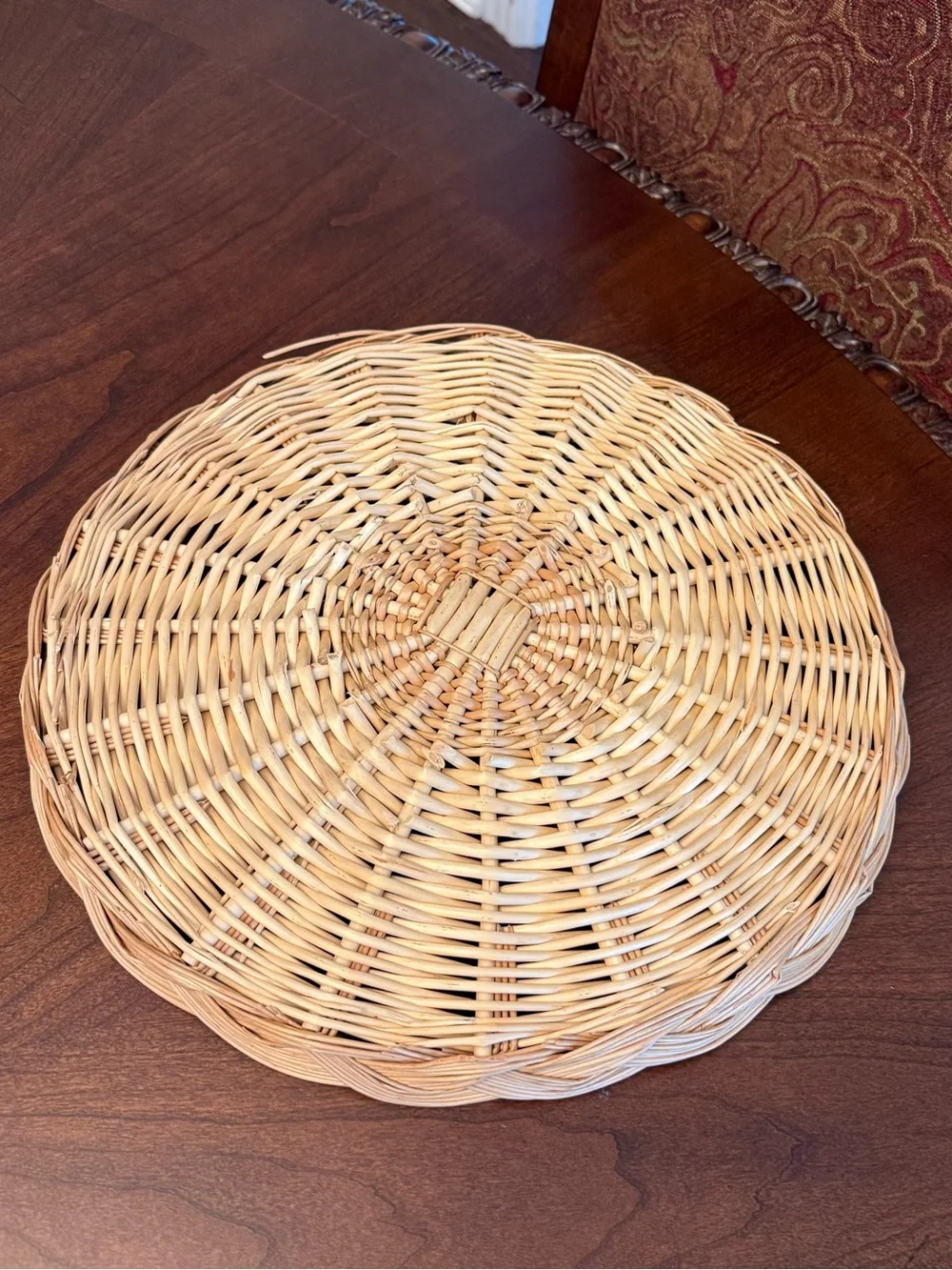 Vintage Woven Round Serving Basket Tray / Rattan Charger - Natural Tan